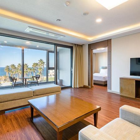 Uni Hotel Jeju Exterior photo