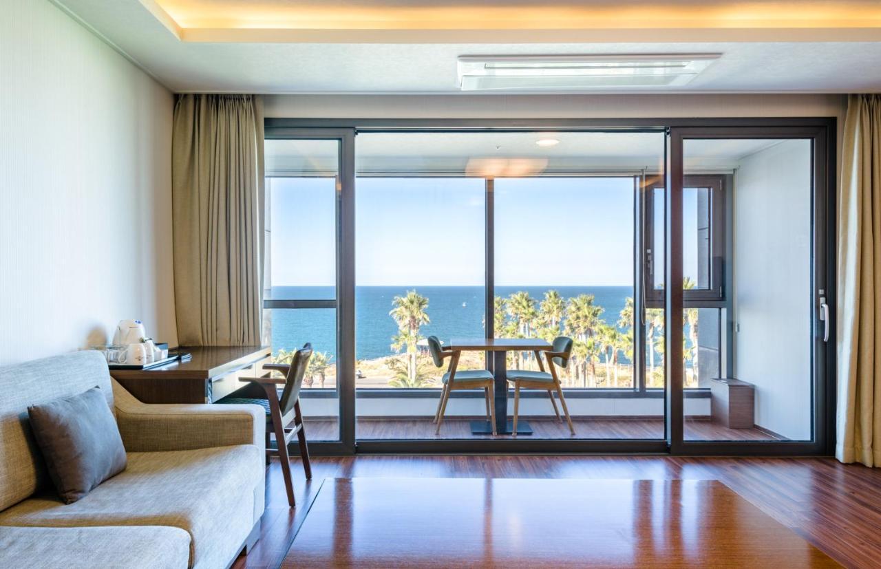 Uni Hotel Jeju Exterior photo